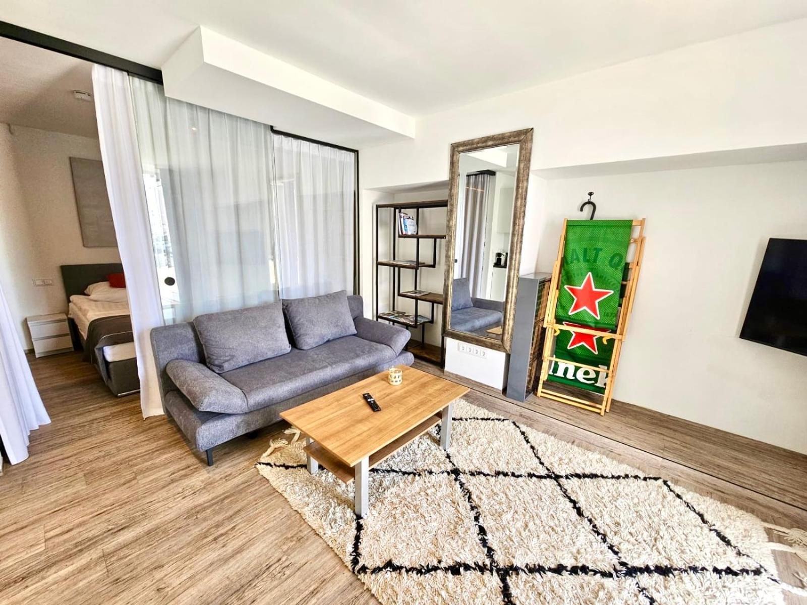 פסאו Beefree Whirlpoolsuite34-Free Parking & Fast Internet מראה חיצוני תמונה